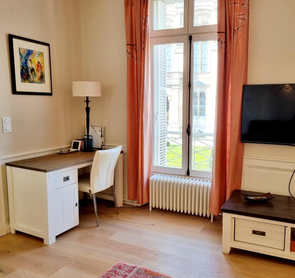 Face A L'Hotel De Ville Grand Et Lumineux Appartement Angoulême Kültér fotó