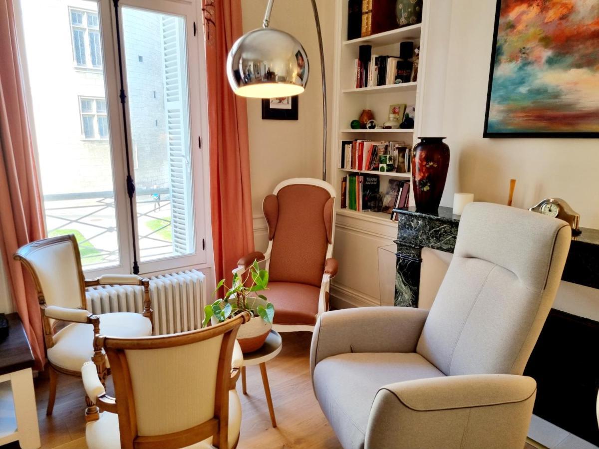 Face A L'Hotel De Ville Grand Et Lumineux Appartement Angoulême Kültér fotó